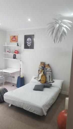 Family home with easy commute to London!, Croydon